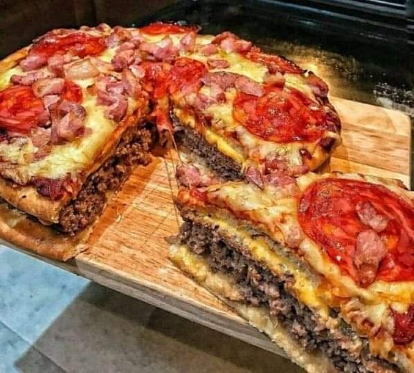 The pizza burger pie