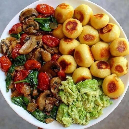 Gnocchi mushroom and Avocado bowl!