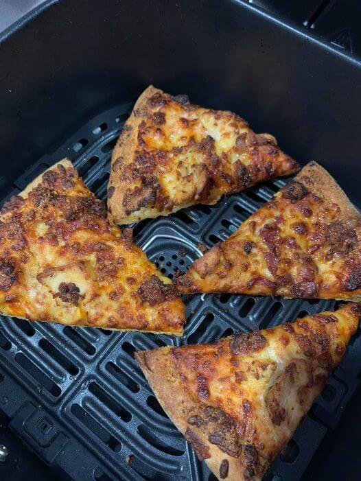 How To Reheat Pizza in the Air Fryer