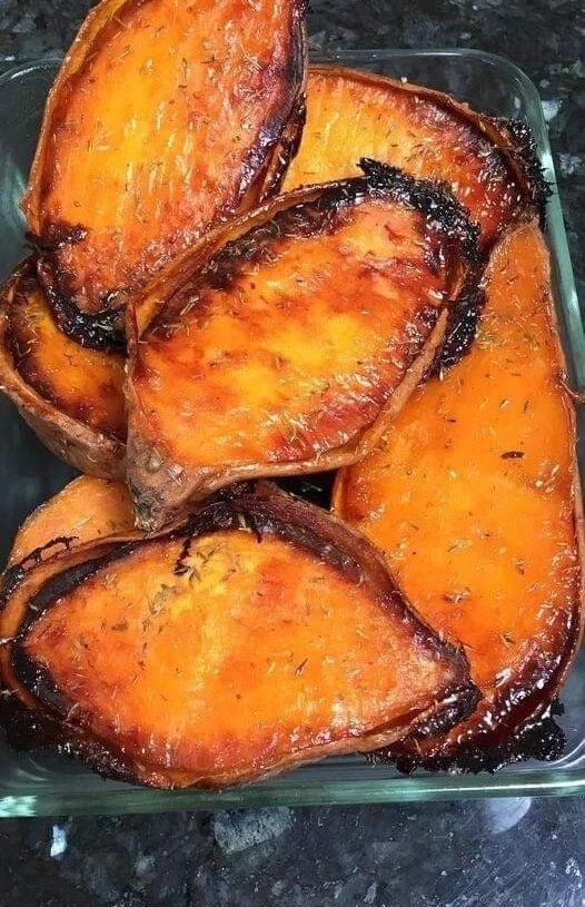 Vegan Roasted Sweet Potatoes with Thyme