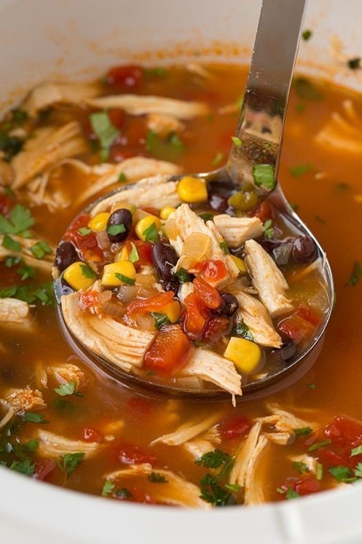 Slow Cooker Chicken Taco Soup Recipe😎