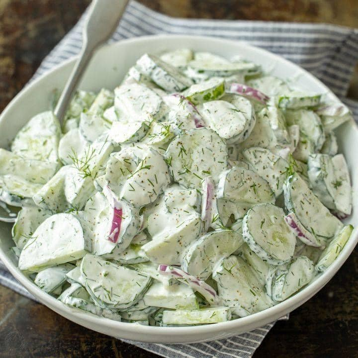 Creamy Vegan Cucumber Salad with Dill and Red Onion
