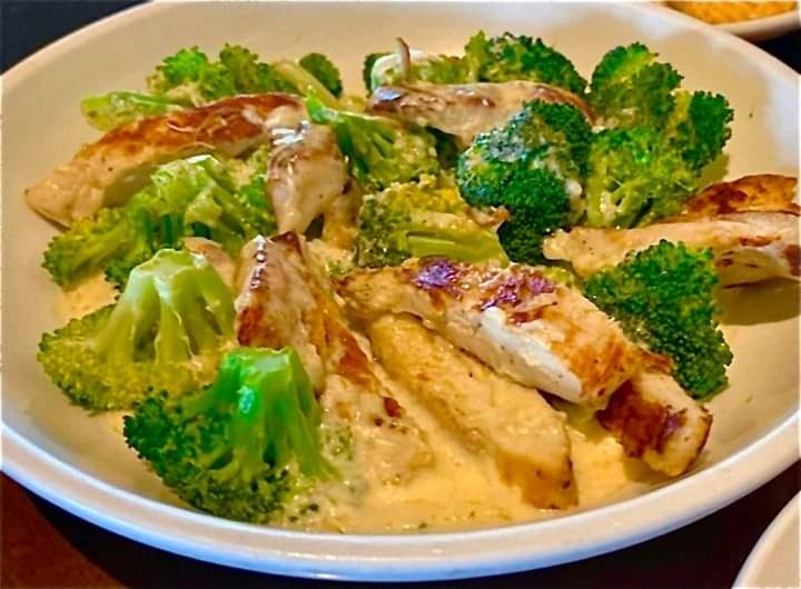 Weight Watchers Chicken Alfredo with Broccoli