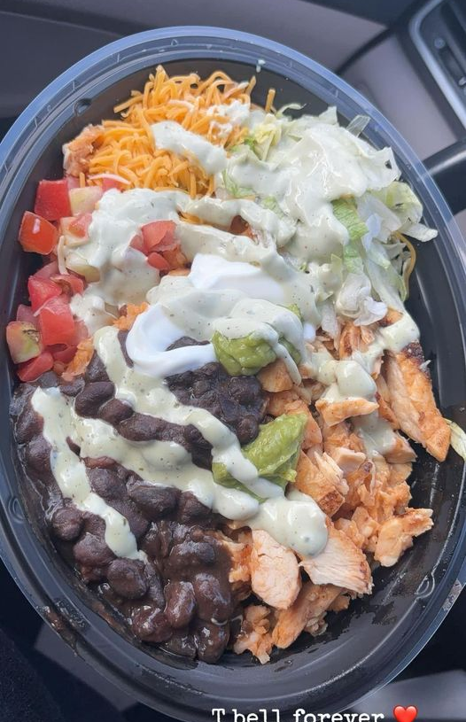 Taco Bell’s Power Bowl with chicken- 9 pts