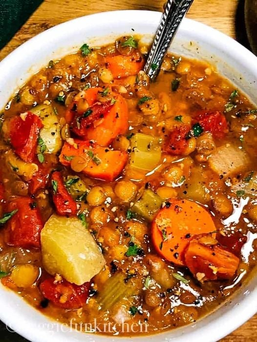 Veggie Lentil Soup: Instant Pot
