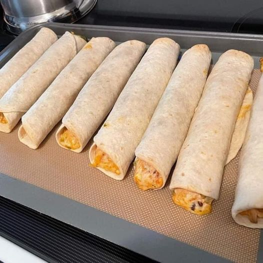 Easy Creamy Chicken Flautas