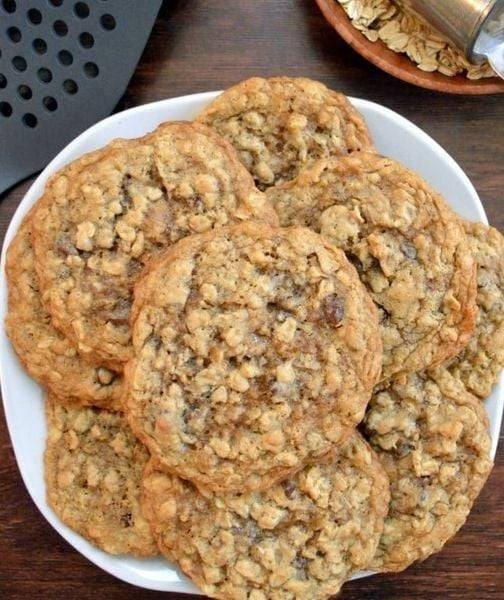 Keto and Low-Carb Cowboy Cookies