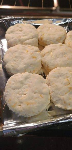 KETO CHEDDAR BAY BISCUITS RECIPE