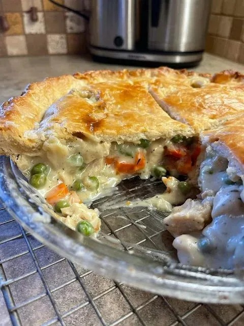 Keto Chicken Pot Pie Casserole (Gluten-Free)