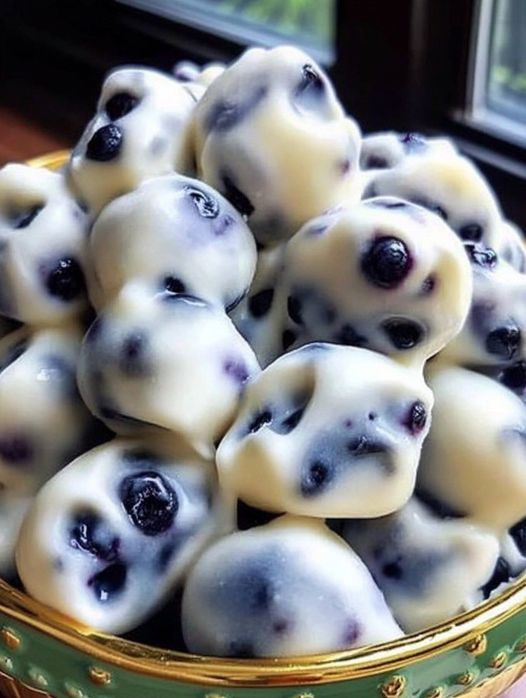 Keto Blueberry Yogurt Protein Bites