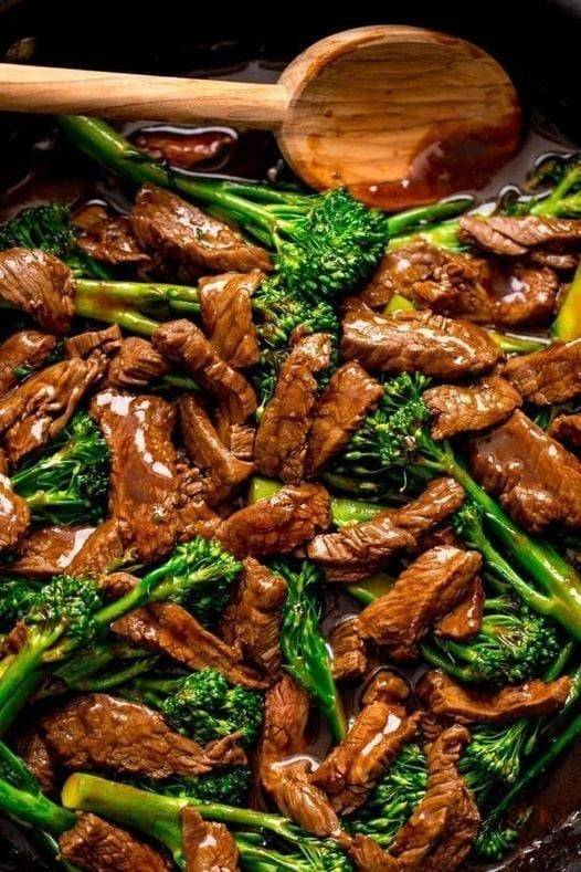 BEEF AND BROCCOLI STIR FRY